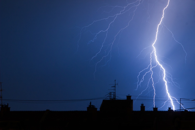 Uninterruptible Power Supplies protects network equipment during lightning storms